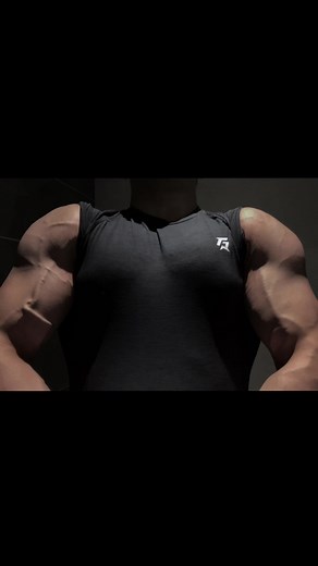 Arms getting bigger and more vascular💀 #aesthetic #physique #bodybuilding #motivation #gains #shredded #lean #samsulek #toji #guts #berserk #davidlaid #gymmotivation #fyp #fy #foryoupage