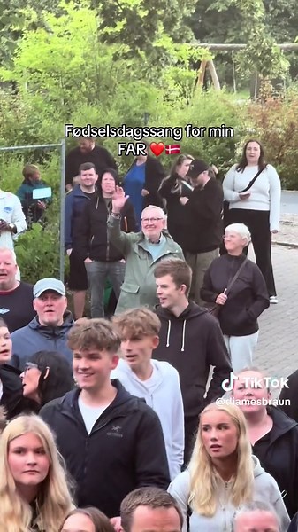 Fødselsdag i Aalborg: En Hyldest til Farmand