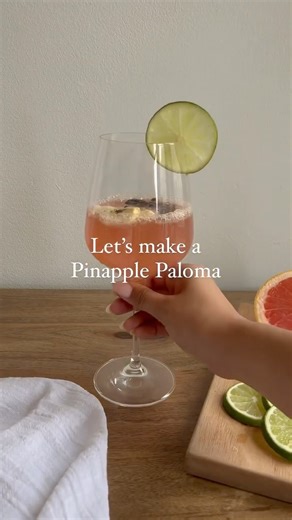 Here’s our take on a classic Paloma! 🍹🍸 Recipe: - Tequila - Grapefruit juice - Lime juice - Grapefruit tonic - Pineapple Secco That’s it! Let us know if you try it out ☺️🥂 #cocktailrecipe #cocktailrecipes #easycocktails | Secco - Drink Infusion