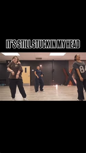WILL IT EVER LEAVE IDK 🤣👀😅 @chrisbrownofficial @lillithchiddix @theesexualalchemist @milaandeane 📍 @xcapedanceacademy #dance #dancer #dancestudio #choreographer #oregon #eugene #choreography #dancecompany | Vanessa Fuller