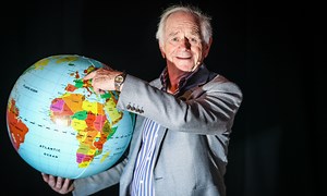 TV star Johnny Ball says plants-in-the-ocean theory calls into question man-made climate change