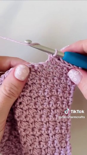 The berry Blossom Blanket is a new pattern on daisyfarmcrafts.com 🩷