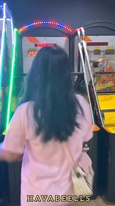 405K views · 4.9K reactions | Rosa Pertama Kali Naik Tangga Jalan Begini Ekspresinya #Havabeells #fyp #trending #reel #viralvideo #topvideo #viralkan #viral #video | Havabeells | Facebook