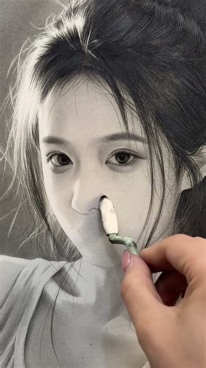 This drawing used a little magic #drawing #charcoaldrawing #portraitdrawing #charcoalshading