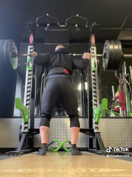 Happy with todays session most ive wver squatted form is still 💩 but were moving 130kg 1x6 2x4