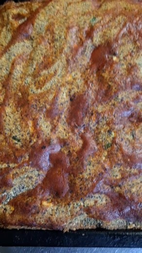 Why This Bread Is Exceptional 🌿 Heart protective flaxseed and legumes help lower cholesterol 💪 High protein channa lentils black beans support muscle recovery 🔥 Slow carbs excellent for endurance athletes 🌱 Gut friendly cabbage and carrot feed good bacteria ⚡ Sustained energy ideal for long runs, hikes, and swimming days This bread is something I will call: “Endurance Bread.”☺️ It's the kind of bread that fuels an active body who runs mountains, swims rivers, and refuses to slow down. ✨ ❤️❤️