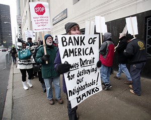 Which American municipalities have filed for bankruptcy?