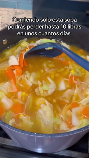 Sopa detox #sopa #detox #sopadetox #soup #col #cabbage #cabbagesoup #dinner #recetas #recipe