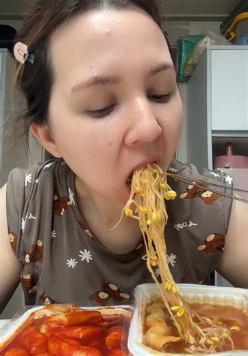 Delicious Korean Mukbang Experience with Nara