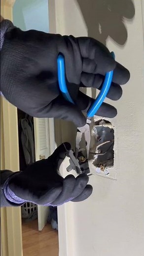 How to replace an old light switch #diy #tools #homeimprovement #shorts