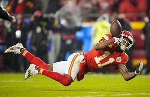 Chiefs Dropped Passes: Justin Watson, Travis Kelce, Marquez Valdes-Scantling Doom Kansas City on MNF