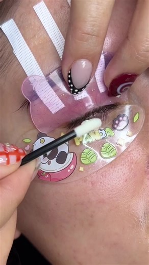 Korean Lash Lift Tutorial: Steps to Beautiful Lashes