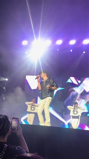 The mic was on honey!!! @bryanbreeding you sounded so good!! @officialb5online #B5 #Boys4LifeTour #NC #rnb #fyp