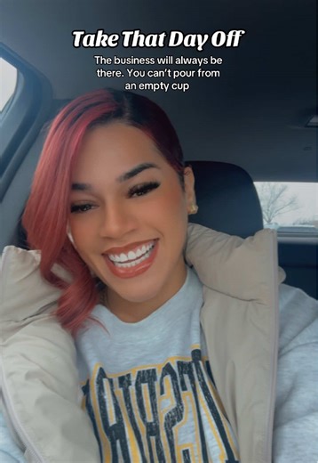 You’ll future self will thank you for it ❤️ ✨sprinkle, sprinkle✨ #businesstips #resetwithme #chicagoinfluencer #lifeadvice #foryou