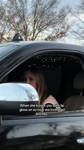 Badass Kissing Moments with Lip Gloss