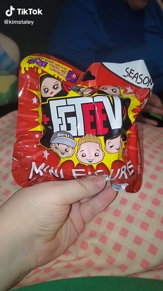 FGTeeV Series 3 Minifigures Unboxing