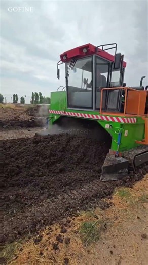 Tracked compost turning machine working case #fertilizerequipment #machine #machinerychannel