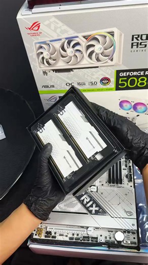 纯白灯条设计 适配白色主题主机 1018575676