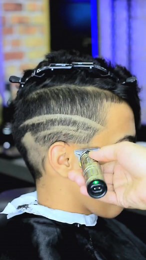 Minecraft Tutorial in Arabic & English: Tips from Iyad Khoja