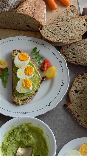 Tostada de aguacate con huevo 🥑🥚Desayuno facil y delicioso 😋