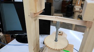 Shop-Built Rig Measures Strength Of Wood Accurately