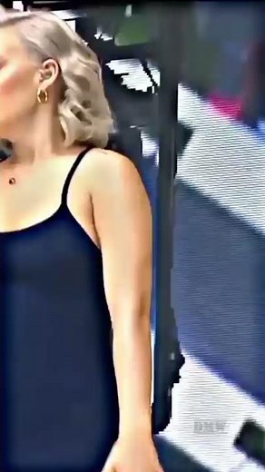 Clean Bandit ft. Anne-Marie & Sean Paul - Rockabye LIVE