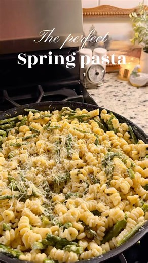 The perfect pasta for spring time🍋you can find the cooking utensils on my TikTok showcase! #pasta
