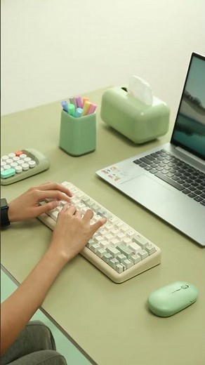 YUNZII Spring Tea and XR68 Keyboard Kit