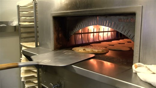 Famed chef Andrew Zimmern praises food scene in Raleigh and Durham: 'Ridiculously underrated'