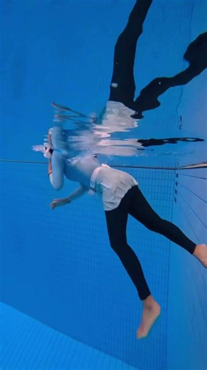 World’s Deepest Swimming Pool in South Korea 😱 | Deepest Swimming Pool | #SwimmingPool #DeepestPool