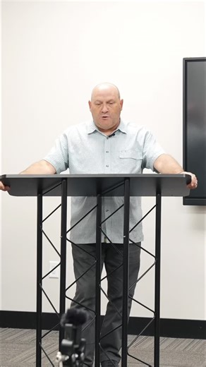 🙏❤️ When you take a long, loving look at God, it humbles you. Pastor Chris Kiger reminded us that humility comes when we realize God still loves us, still accepts us, and still wants the best for us—despite our flaws. Gratitude pulls us back into the right posture before Him.