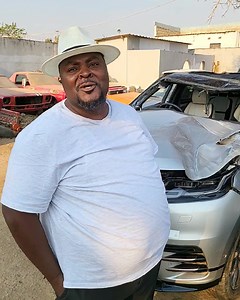 NEW STOCK NOW STRIPING FOR PARTS 2019 Range Rover Velar 2.0 Diesel engine Automatic transmission R-Dynamic D180 SE Breaking for spares all parts are in good working condition call 260 979300000 260961800000 | Westman Vintage & Classics