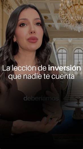 Así construyó LVMH un imperio 💰 👉🏼Estrategia. Diversificación. Visión. Esto no va solo de bolsos, champán o relojes. Va de entender cómo se crea valor en el tiempo ⏳ Porque invertir no es adivinar. Es tener un plan… y ejecutarlo. Si aprender más no olvides seguirme @_celiarubio 😃 #Educacionfinanciera #inversión #estrategia #LVMH #empresas #finanzaspersonales #lujo #historia #celiarubio | Celia Rubio