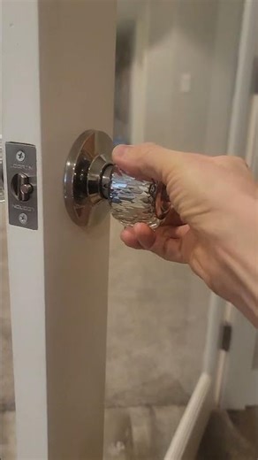 Crystal Door Knobs Review! ✨ Keyed-Alike Security for Your Home! 🏠