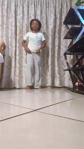 VICKY_17 (@victoria_danced_17)’s videos with original sound - thereal_cloudy🌟
