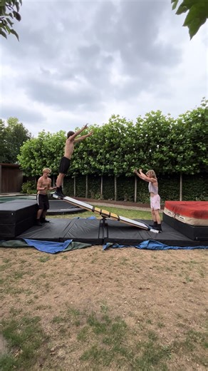 Lets get it transfer combo! #circus #circuslife #circuseverydamnday #teeterboard #bascule