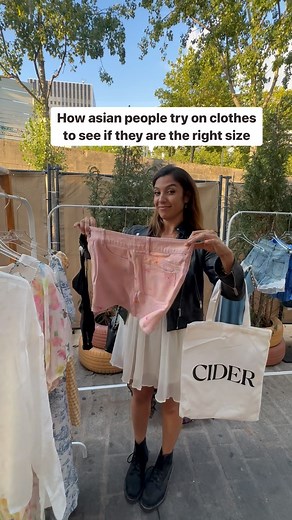 34K views · 251 reactions | And avoid the fitting room  real ones know!! @shopcider_france >> technique de la daronne : Comment les asiat essayent les vêtements pour voir si c’est la bonne taille et surtout .. éviter la longue queue des cabines d’essayage !  | HeyoLeah | Facebook