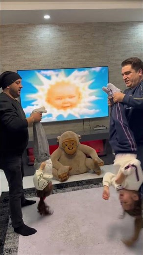 Cute baby funyy dance😂🍭🍼🍦🍡🍓💕🍫