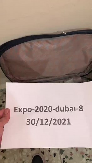 Handling Currency Notes from Around the World