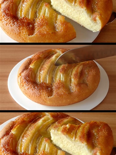 Moist & Fluffy Banana Bread No-Oven || Banana Cake with 1 Egg and 2 Bananas/Super Simple Recipe. Recipe: 1 Egg 60g(6Tbsp)Sugar 130ml Milk 2g(1/2 Tsp) Salt 1Tsp Vanilla extract 150g (1,1/4cup) Cake flour or all-purpose flour 5g (2/3Tbsp) Baking powder 50ml Cooking oil Low heat 20cm Small frying pan 10g Unsalted butter 15g(1.5 Tbsp) unrefined sugar or sugar 2 Bananas 25 minutes on low heat(very low heat) 5 minutes on low heat #bananabread #bakingtips #homebaking #comfortfood #creatorsearchinsights