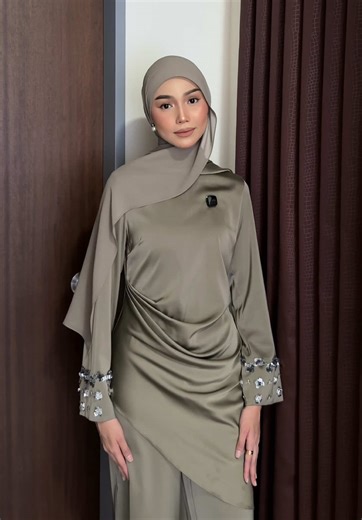 Tutorial on Shawl Styles with Nasha Zaki