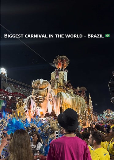 Experience the Biggest Carnival in Brazil