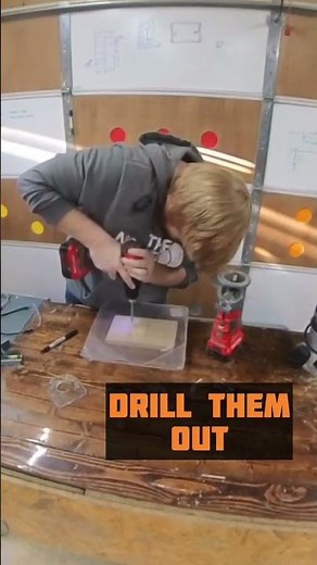 Turn your palm router into a tabletop #lifehack #diy #woodworking