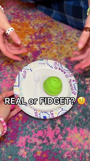 Watch the FULL vid on YT: It’Sarah💜#fidget #fidgettoys #fidgets #fidgetfun #popit #squishy #viral #trend #fypシ