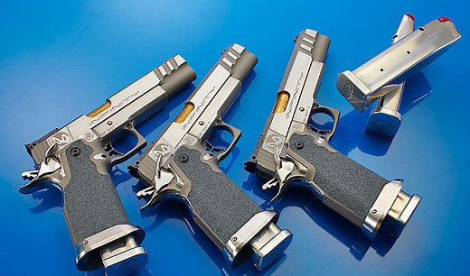 The Strayer-Voigt Top Shot Pistols - Handguns