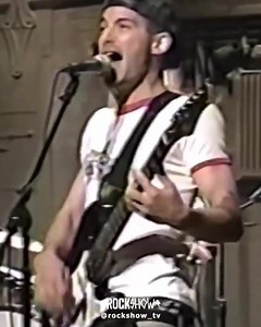 #Repost @rockshow_tv ・・・ Beastie Boys - “Sabotage” (live 1994) #beastieboys #rockmusic #hiphop #rapmusic #rockandroll #hiphopmusic #rocknroll #90srock | Juliette Lewis