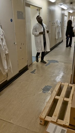 Even as a specialist professional nwa otu na nwa otu ! Friday dey sweet | Mc A1