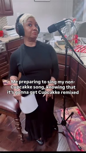 Lyckricks 😛 on Instagram: "Nothing is free from Cupakke 😜 Follow for more joocy flops 🥰 #floptropica❤️🏝 #cupcakke #fypppppppppppppppppppppppppppppppppppppppppppppppppppppppppppppppppppppp #potaxies🥑👄🥑 #floptok"