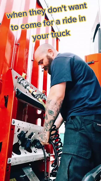 #beard #bald #driver #tramper #tranformers