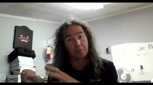 Aphid feces causing sticky mess in Winnipeg